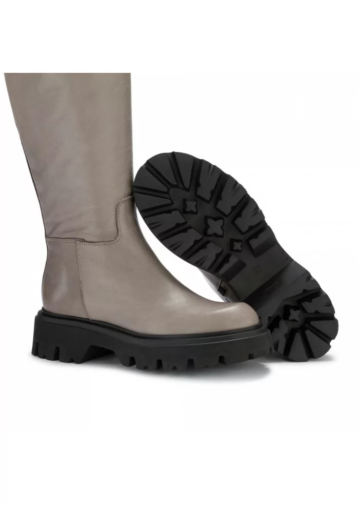 womens boots poesie veneziane savana taupe grey