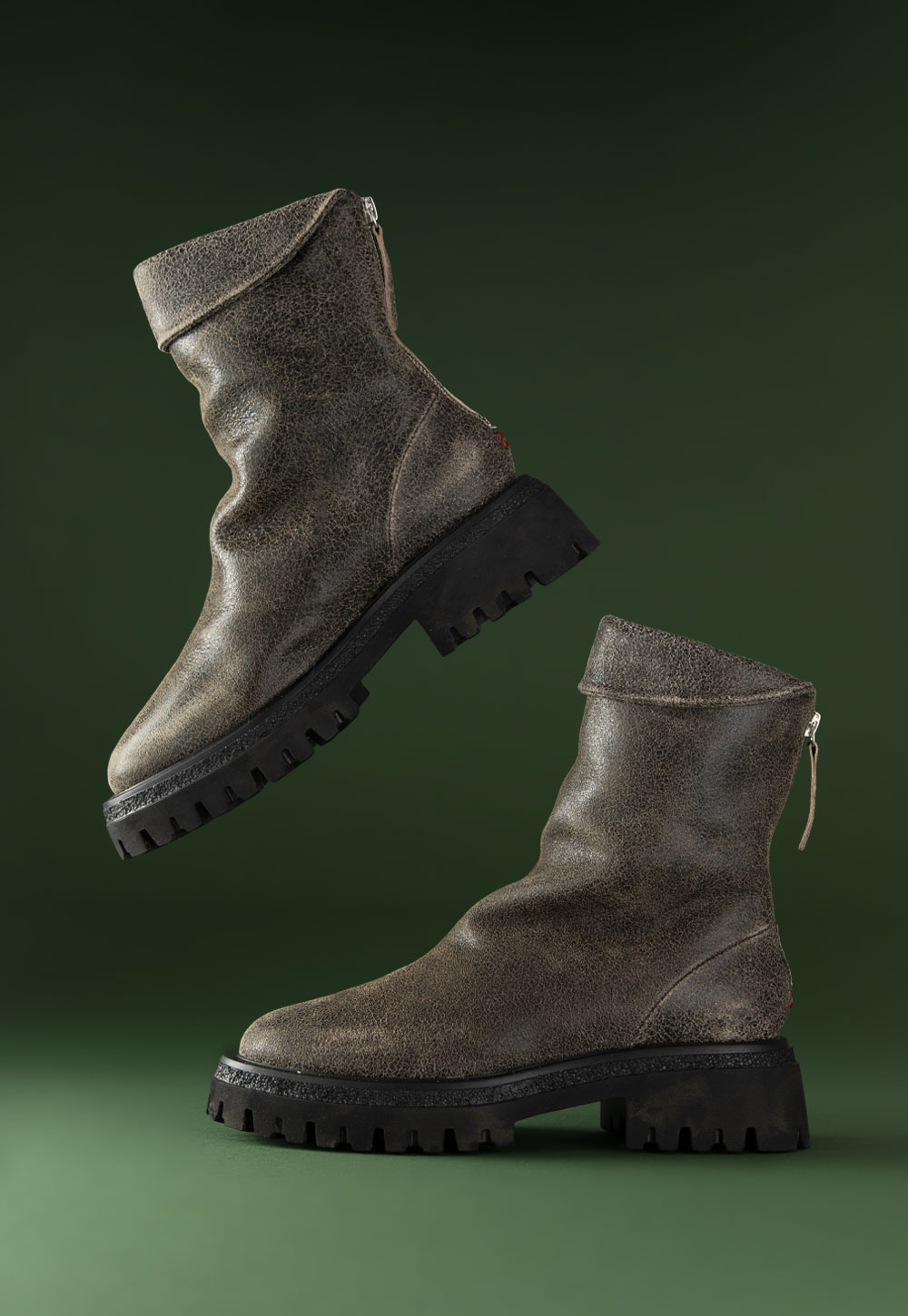 New arrivals for women.  FW25 collection