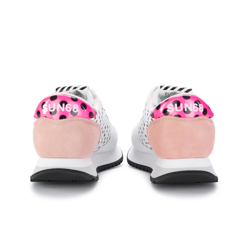 White trainers cheap with pink back
