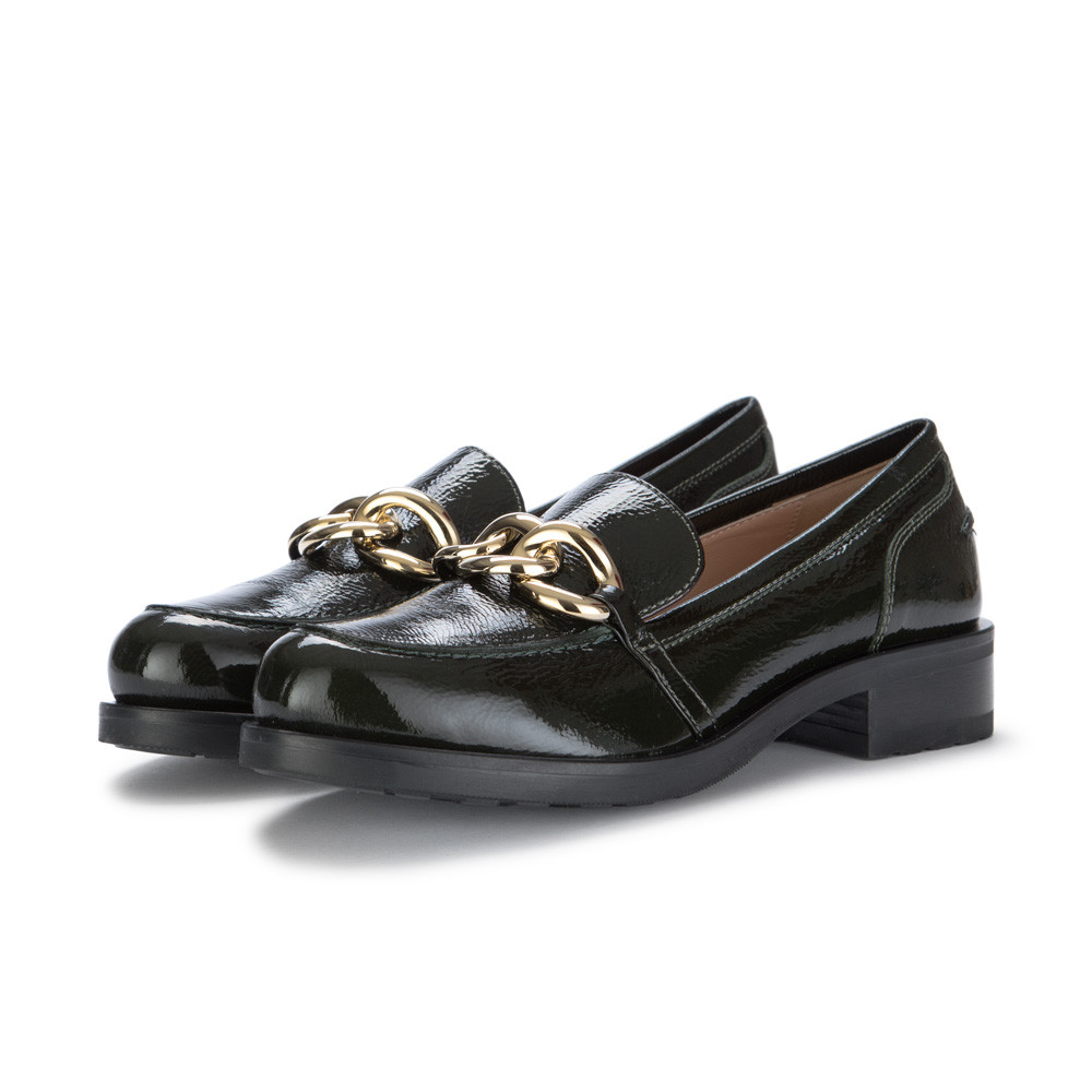 Shiny best sale flat shoes