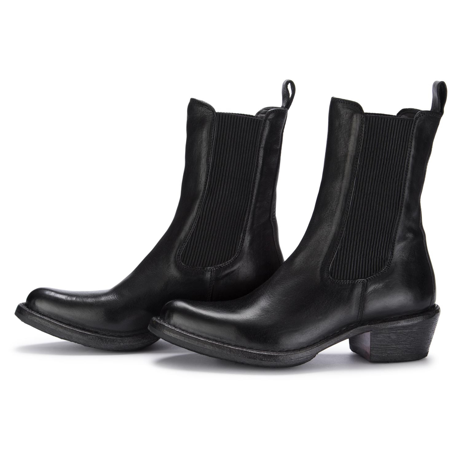 Moma chelsea boots store